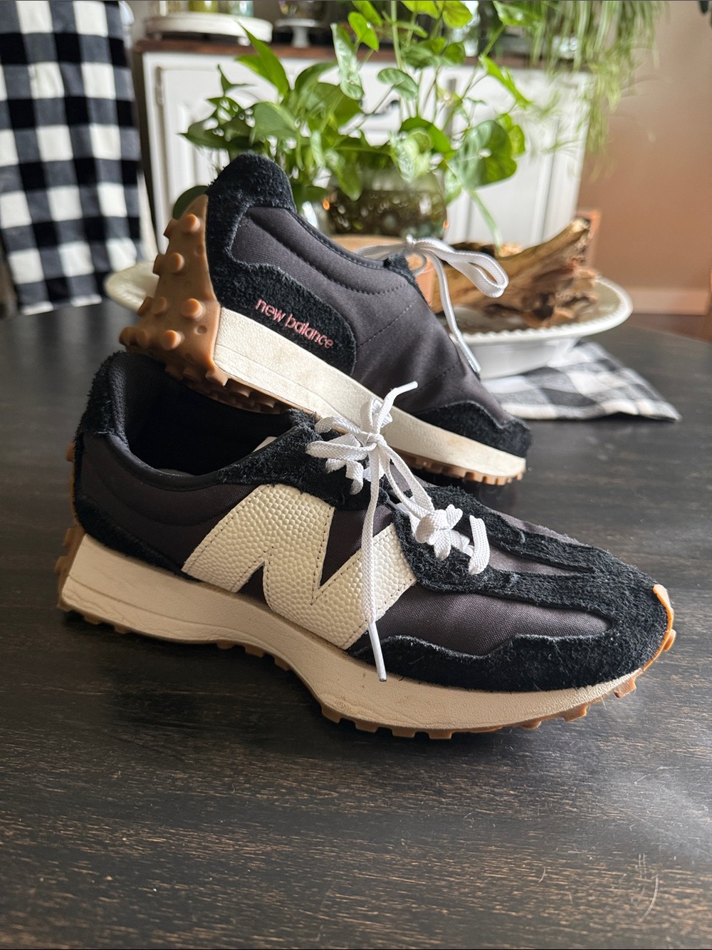 New Balance Women’s Black and Cream Retro Runner Sneakers